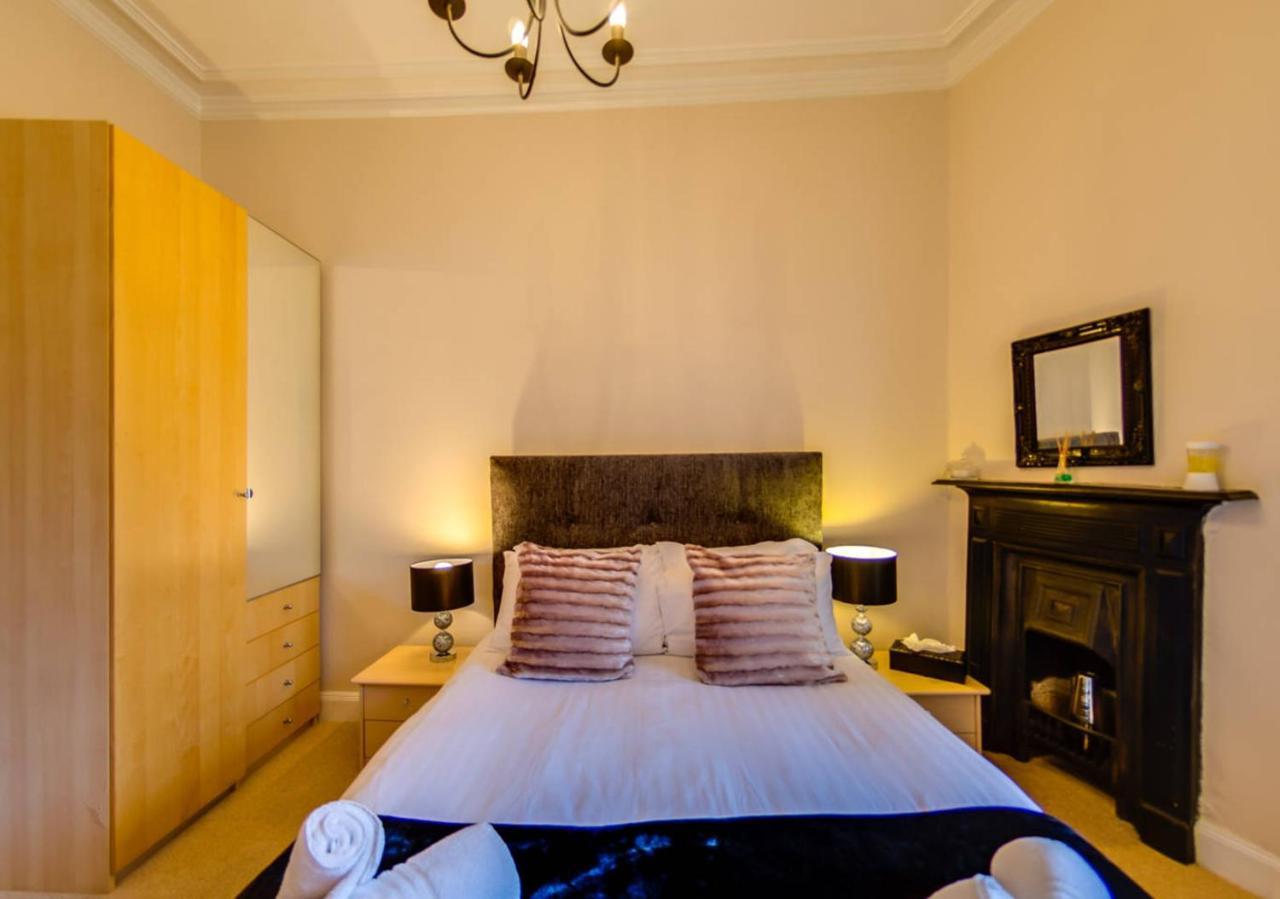 Joivy Spacious Apartment Next To The Meadows Edimburgo Exterior foto
