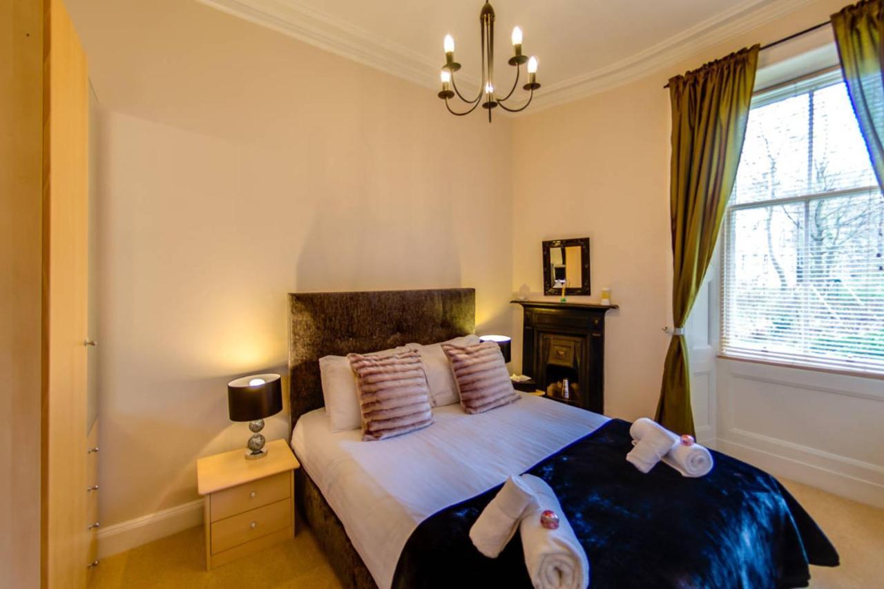 Joivy Spacious Apartment Next To The Meadows Edimburgo Exterior foto