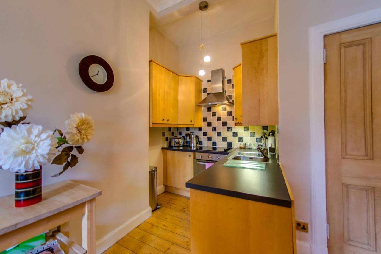 Joivy Spacious Apartment Next To The Meadows Edimburgo Exterior foto